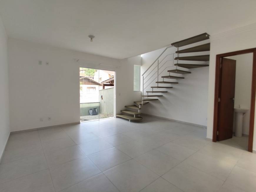 Foto 5 de Casa com 2 Quartos para alugar, 80m² em Itaum, Joinville
