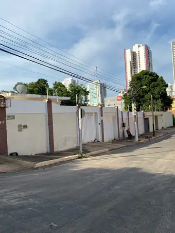 Foto 1 de Casa com 4 Quartos à venda, 840m² em Jardim Cuiabá, Cuiabá