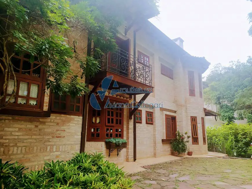 Foto 1 de Casa de Condomínio com 4 Quartos à venda, 357m² em Serra da Cantareira, Mairiporã