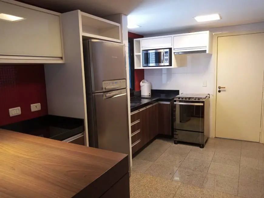 Foto 1 de Apartamento com 3 Quartos à venda, 155m² em Centro, Curitiba