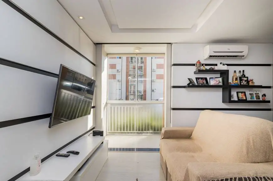 Foto 5 de Apartamento com 3 Quartos à venda, 64m² em Cristal, Porto Alegre