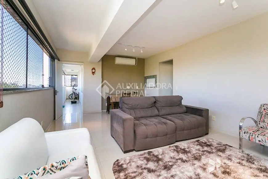Foto 1 de Apartamento com 3 Quartos à venda, 128m² em Passo da Areia, Porto Alegre