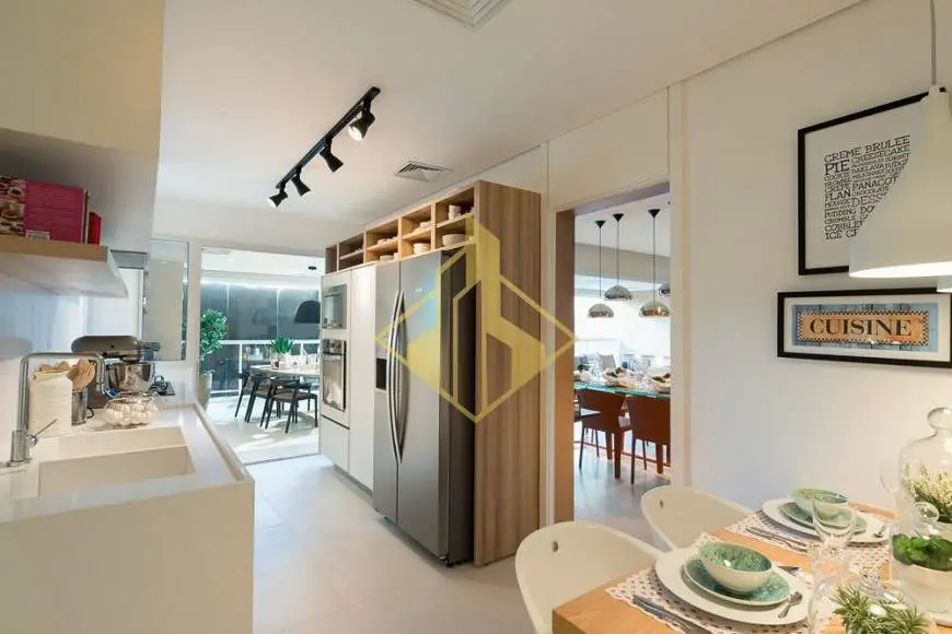 Foto 5 de Apartamento com 4 Quartos à venda, 250m² em Santo Amaro, São Paulo