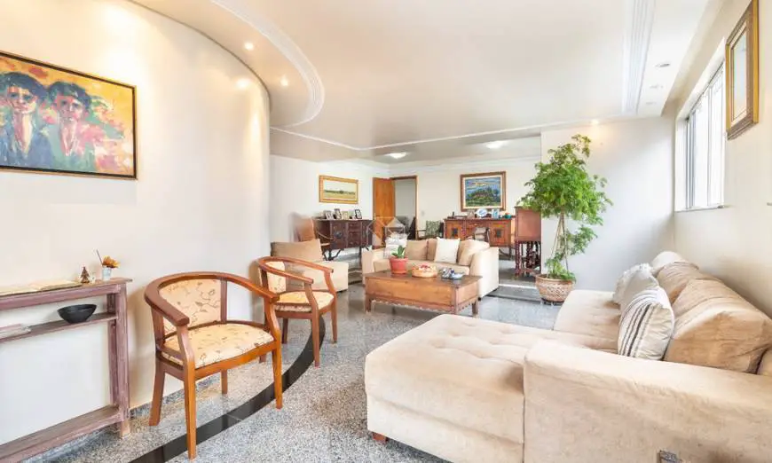 Foto 1 de Apartamento com 4 Quartos à venda, 237m² em Setor Bela Vista, Goiânia