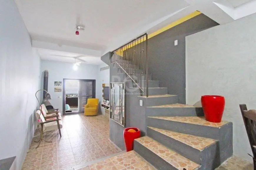 Foto 1 de Casa com 2 Quartos à venda, 150m² em Santa Tereza, Porto Alegre