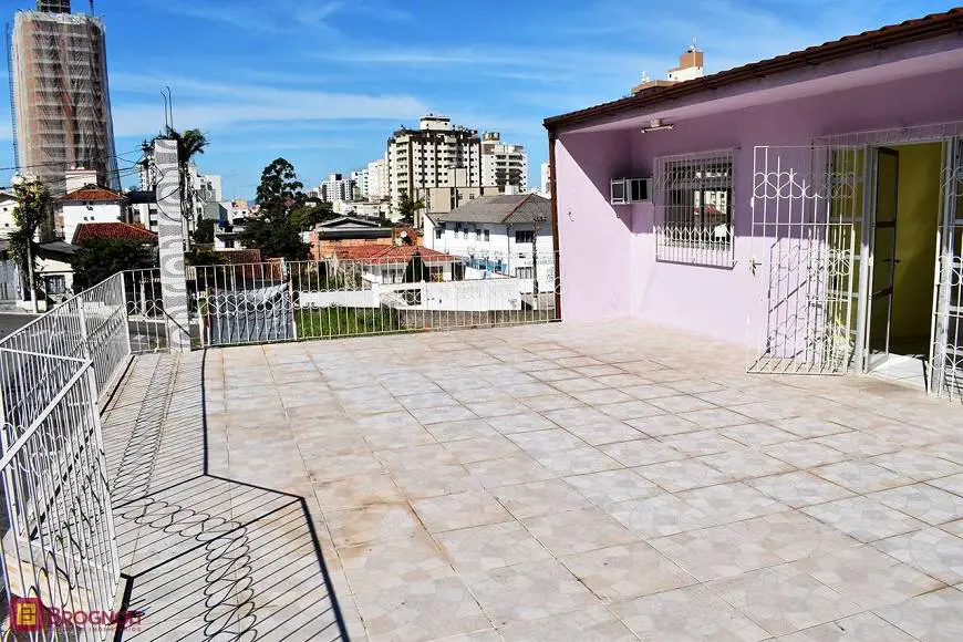Foto 2 de Casa com 4 Quartos para alugar, 180m² em Bela Vista, São José