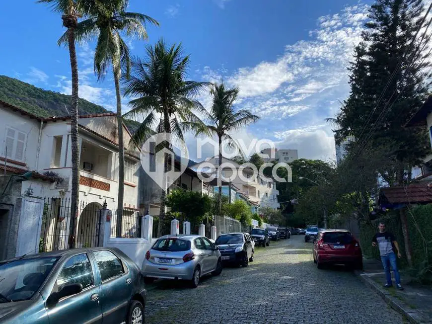 Foto 1 de Casa com 5 Quartos à venda, 222m² em Alto da Boa Vista, Rio de Janeiro