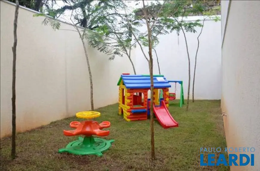 Foto 4 de Casa de Condomínio com 3 Quartos à venda, 160m² em Vila Ema, São Paulo