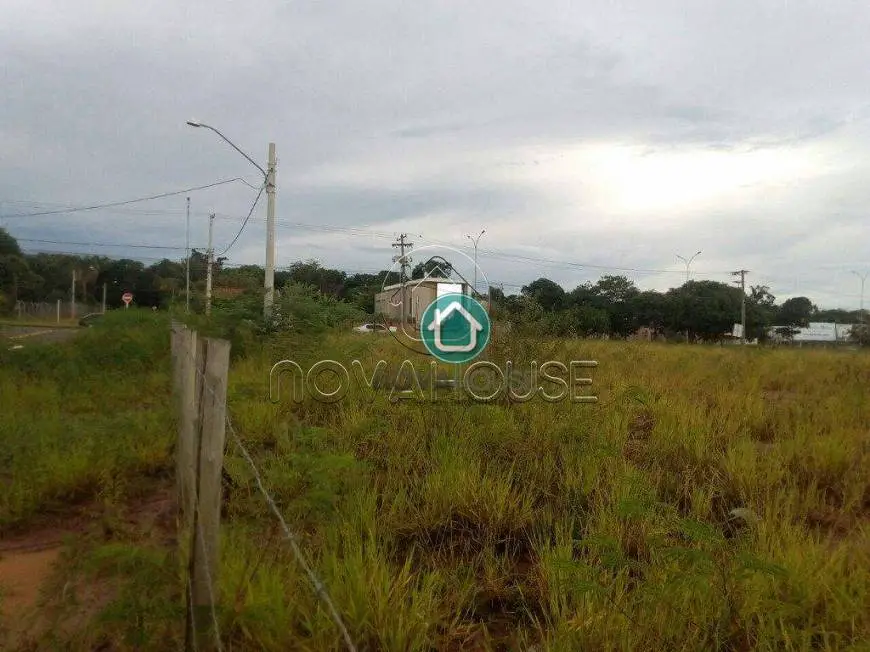 Foto 4 de Lote/Terreno à venda, 4196m² em Caranda Bosque, Campo Grande