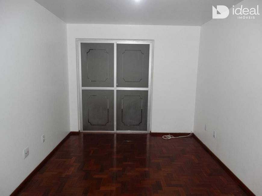 Foto 3 de Apartamento com 1 Quarto à venda, 86m² em Menino Jesus, Santa Maria