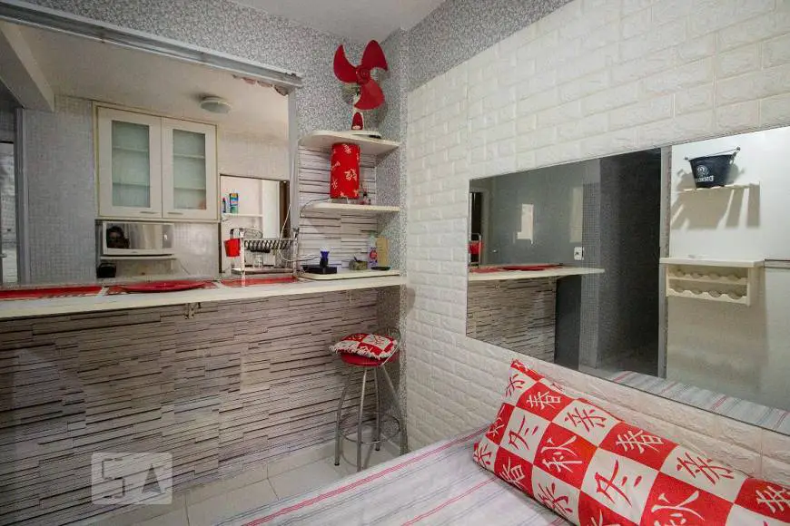 Foto 1 de Apartamento com 2 Quartos para alugar, 26m² em Gonzaga, Santos