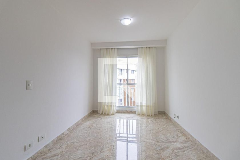 Foto 1 de Apartamento com 2 Quartos para alugar, 65m² em Portão, Curitiba
