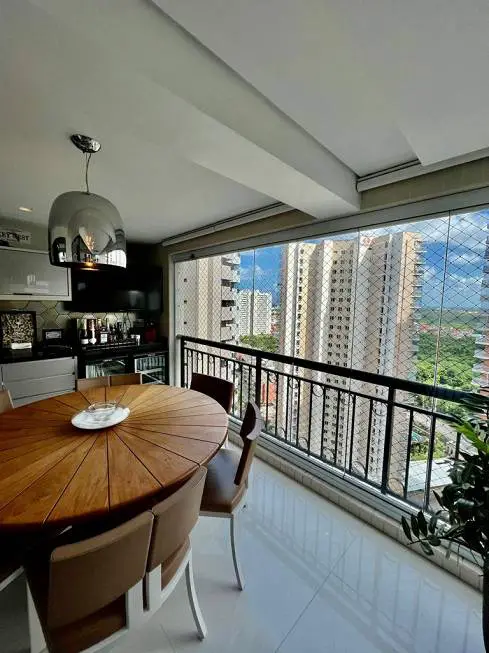 Foto 2 de Apartamento com 4 Quartos à venda, 220m² em Cocó, Fortaleza