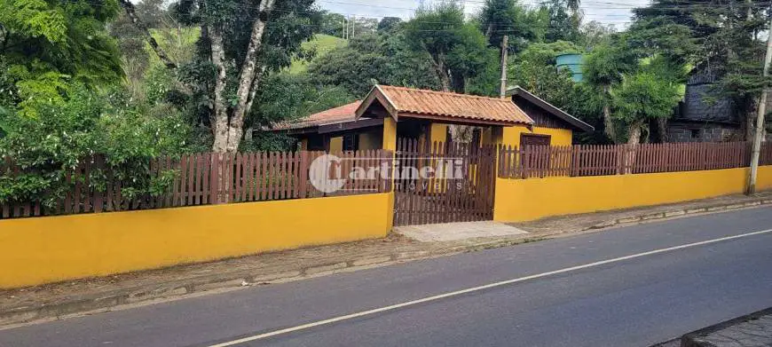 Foto 1 de Casa com 2 Quartos à venda, 878m² em Centro, Santo Antônio do Pinhal