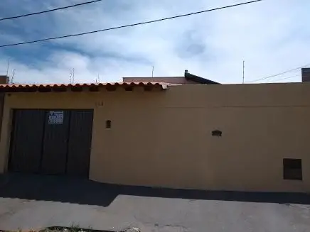 Foto 1 de Casa com 2 Quartos para alugar, 61m² em Loteamento das Americas, Uberaba