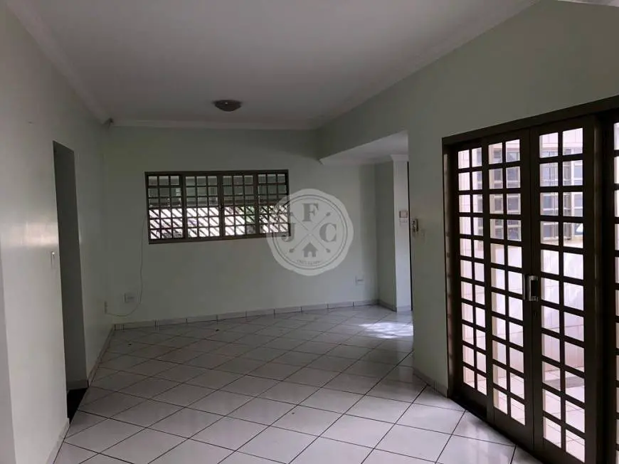 Foto 3 de Casa com 4 Quartos para alugar, 189m² em Condomínio Itamaraty, Ribeirão Preto