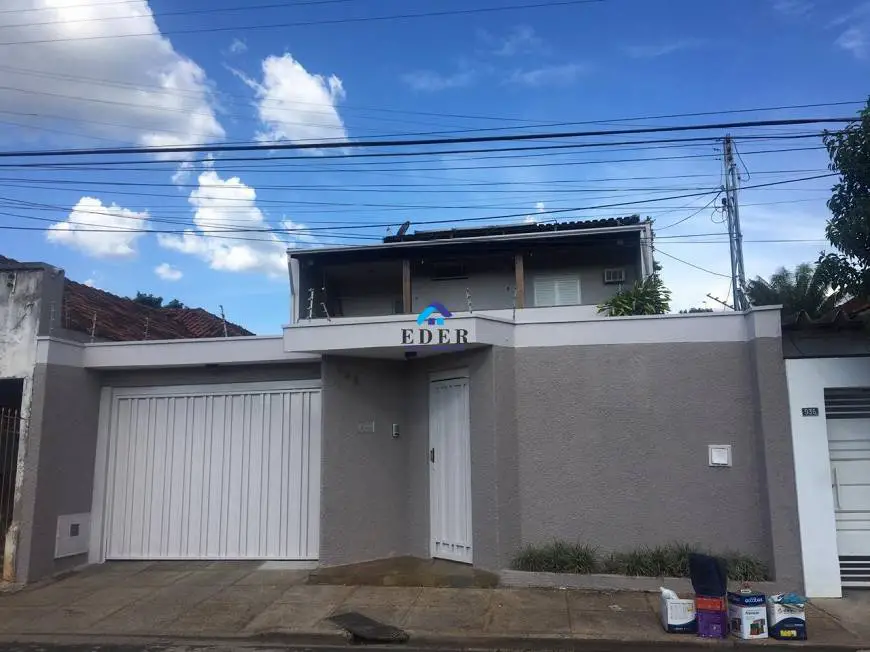Foto 1 de Sobrado com 3 Quartos à venda, 286m² em Vila Xavier, Araraquara