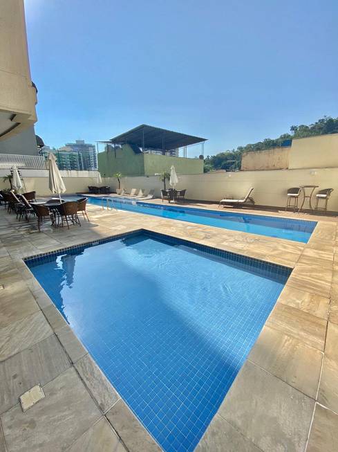 Foto 2 de Apartamento com 4 Quartos à venda, 139m² em Vital Brasil, Niterói