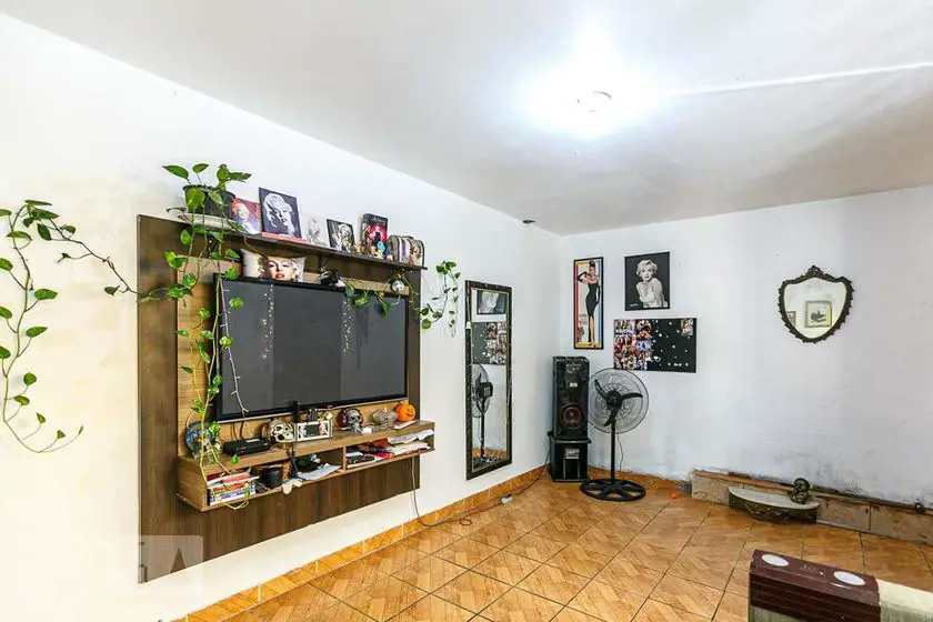 Foto 2 de Casa com 2 Quartos para alugar, 240m² em Cristal, Porto Alegre