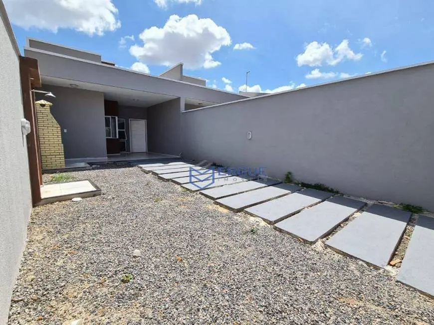 Foto 3 de Casa com 2 Quartos à venda, 86m² em Jardim Bandeirante, Maracanaú