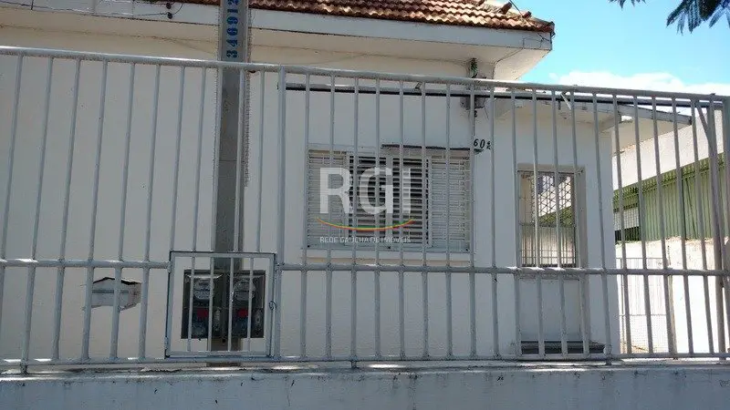 Foto 1 de Casa com 3 Quartos à venda, 300m² em Medianeira, Porto Alegre