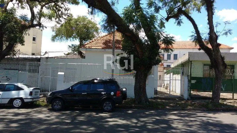 Foto 3 de Casa com 3 Quartos à venda, 300m² em Medianeira, Porto Alegre