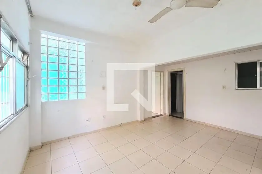 Foto 1 de Casa com 3 Quartos para alugar, 60m² em Pilares, Rio de Janeiro
