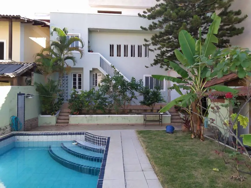 Foto 1 de Casa com 4 Quartos à venda, 440m² em Ilha do Governador, Rio de Janeiro