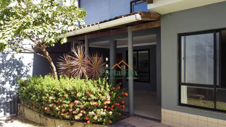 Foto 1 de Casa com 5 Quartos à venda, 322m² em Jardim Limoeiro, Serra