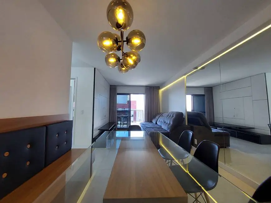 Foto 1 de Apartamento com 2 Quartos à venda, 75m² em Batel, Curitiba