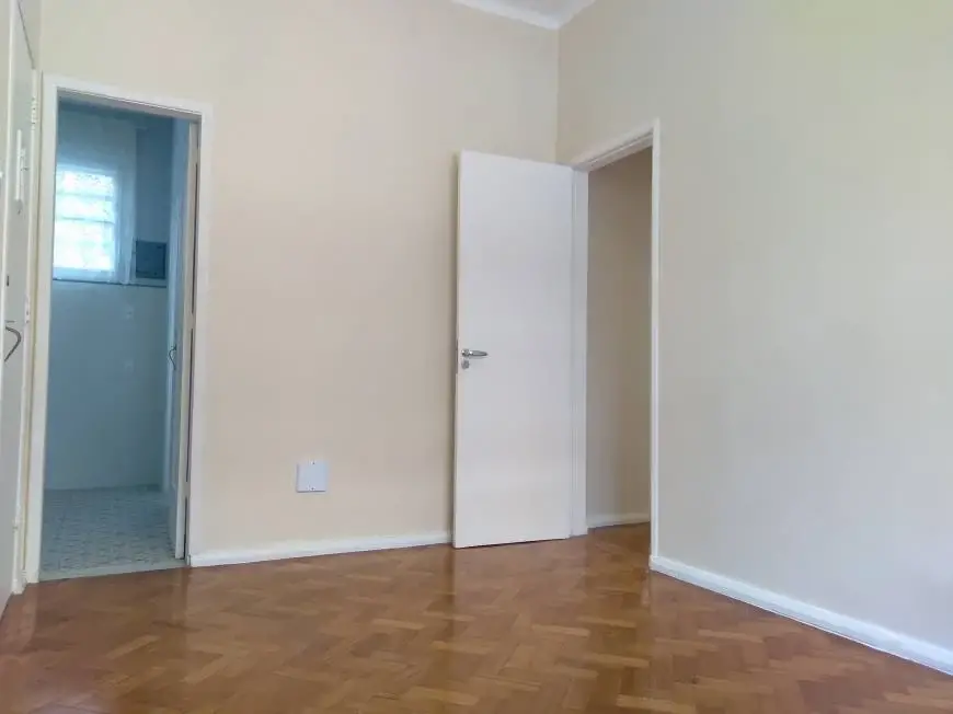 Foto 2 de Apartamento com 2 Quartos para alugar, 60m² em Leblon, Rio de Janeiro
