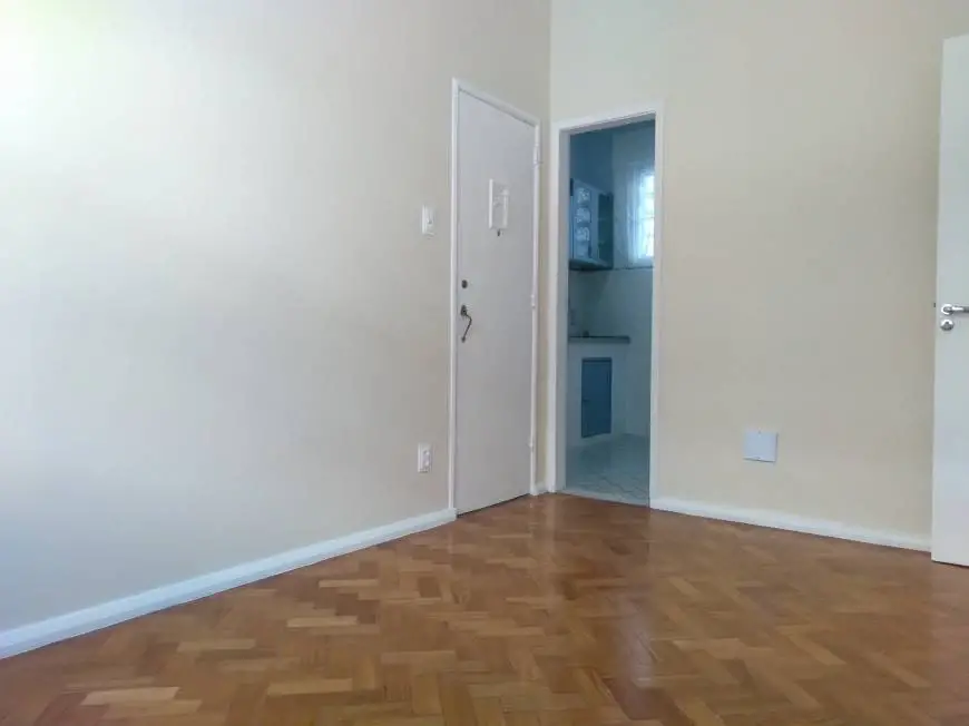 Foto 3 de Apartamento com 2 Quartos para alugar, 60m² em Leblon, Rio de Janeiro
