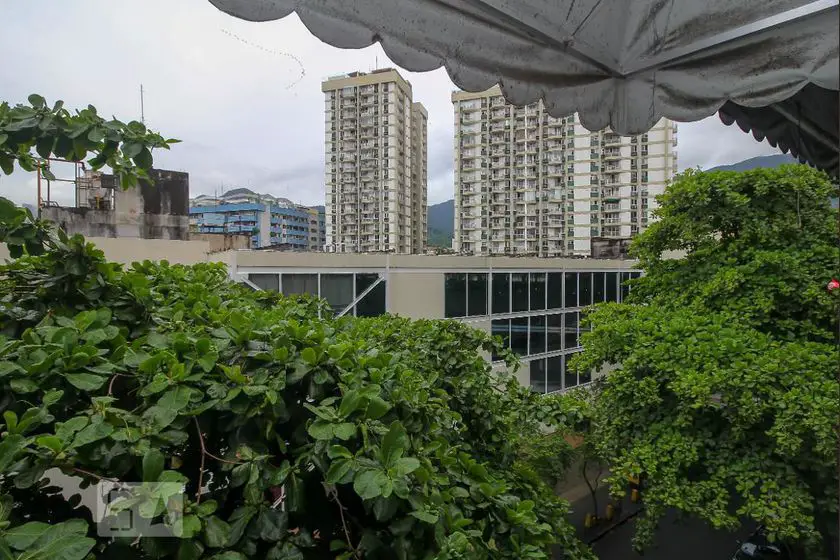 Foto 5 de Apartamento com 2 Quartos para alugar, 70m² em Leblon, Rio de Janeiro
