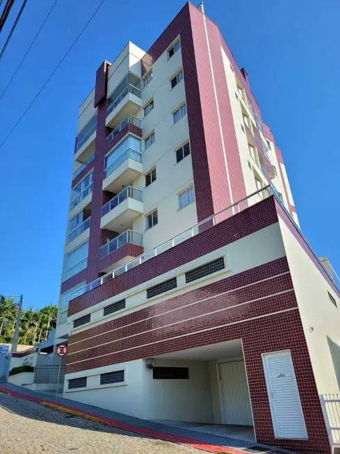 Foto 1 de Apartamento com 3 Quartos para alugar, 101m² em Jaraguá Esquerdo, Jaraguá do Sul