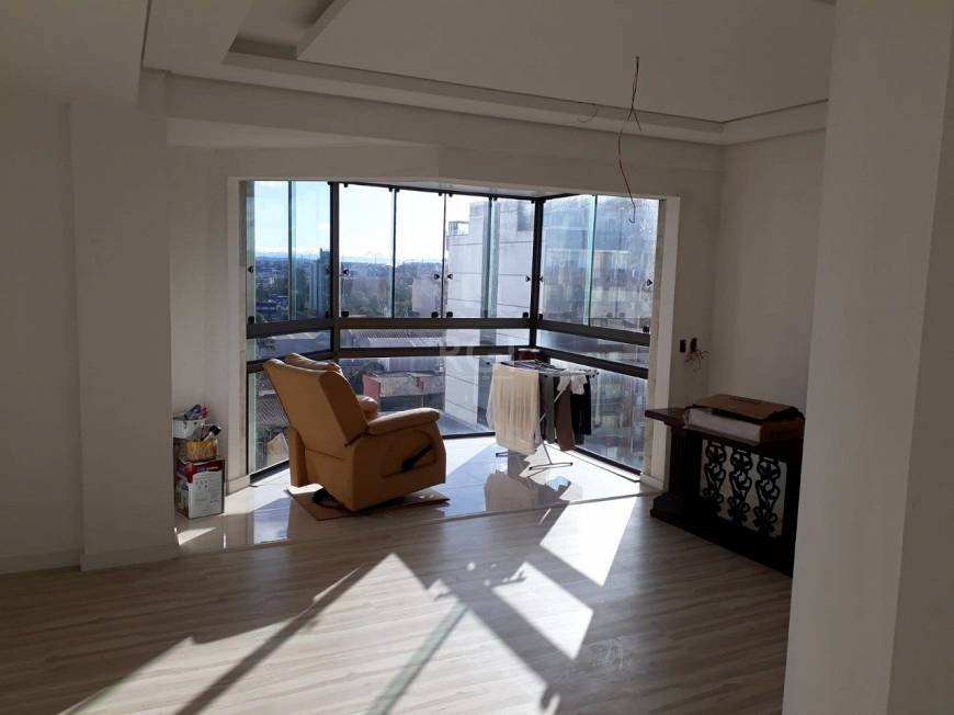 Foto 2 de Apartamento com 4 Quartos à venda, 180m² em Centro, Canoas