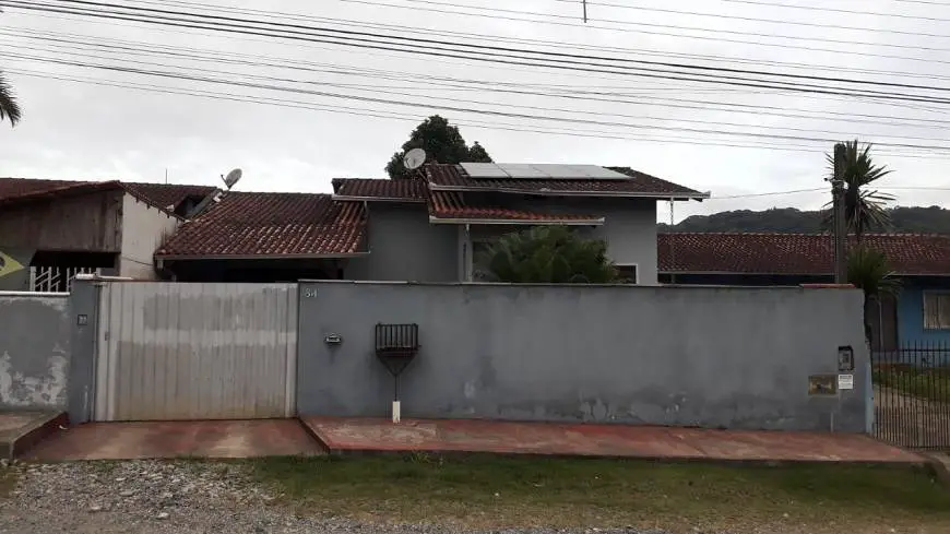 Foto 1 de Casa com 2 Quartos à venda, 110m² em Parque Guarani, Joinville