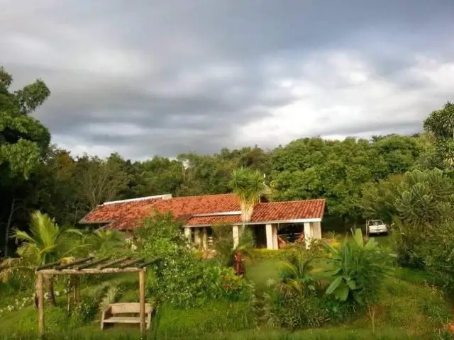 Foto 2 de Chácara com 3 Quartos à venda, 6500m² em Chácaras Eldorado, Uberlândia