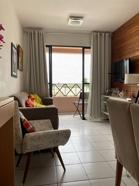 Foto 1 de Apartamento com 2 Quartos à venda, 65m² em Antares, Maceió