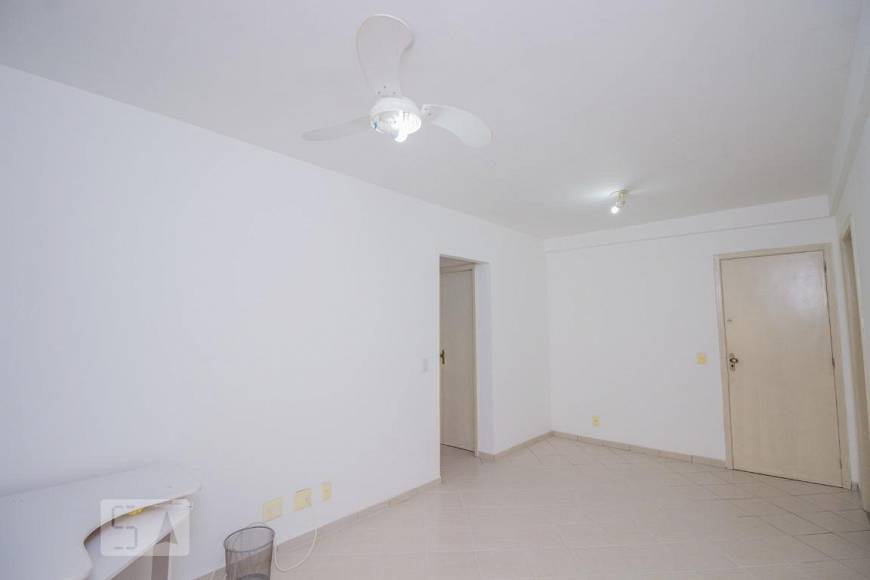 Foto 3 de Apartamento com 2 Quartos para alugar, 70m² em Vargem Grande, Rio de Janeiro