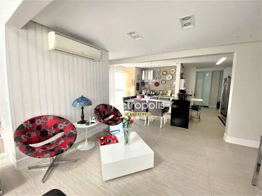 Foto 3 de Apartamento com 2 Quartos à venda, 246m² em Santo Antônio, São Caetano do Sul