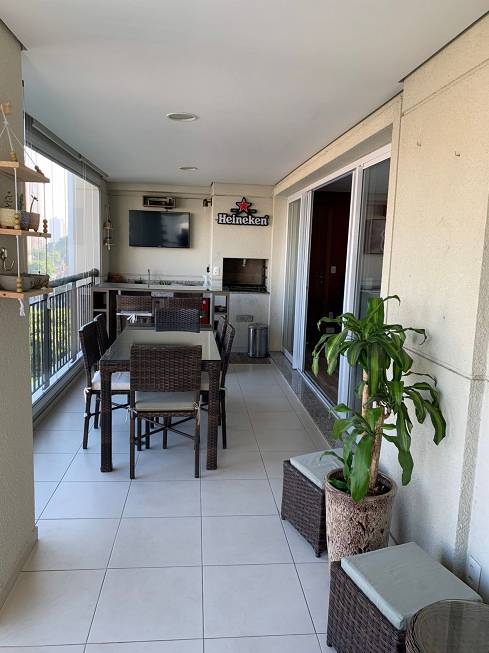 Foto 2 de Apartamento com 3 Quartos para alugar, 138m² em Santo Amaro, São Paulo