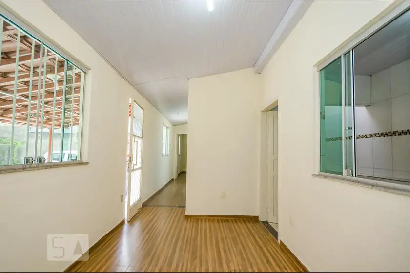 Foto 4 de Casa com 2 Quartos para alugar, 90m² em Nova Suíssa, Belo Horizonte