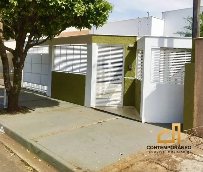 Foto 1 de Casa com 3 Quartos à venda, 250m² em São Pedro, Londrina