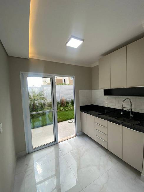 Foto 4 de Casa de Condomínio com 1 Quarto à venda, 70m² em Parque Residencial Rita Vieira, Campo Grande
