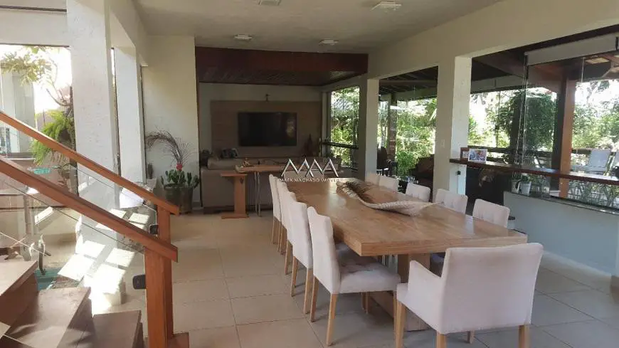 Foto 2 de Casa de Condomínio com 5 Quartos à venda, 450m² em Canto das Águas, Rio Acima