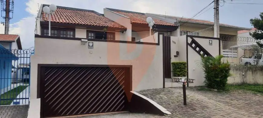 Foto 1 de Sobrado com 4 Quartos à venda, 250m² em Santa Quitéria, Curitiba