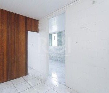 Foto 1 de Apartamento com 2 Quartos à venda, 32m² em Rubem Berta, Porto Alegre