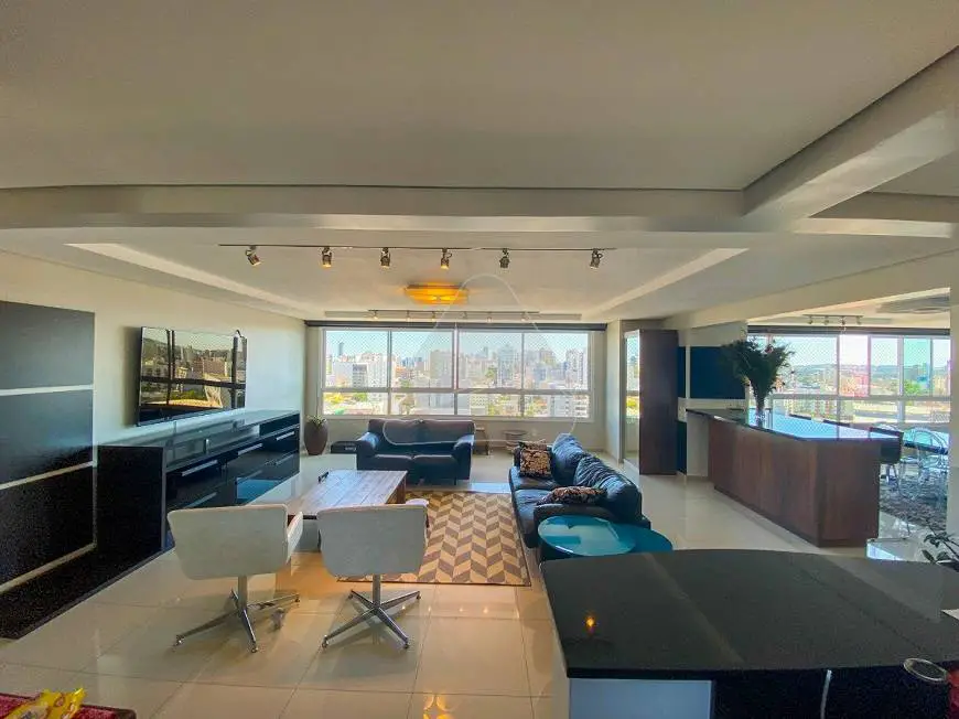 Foto 1 de Apartamento com 4 Quartos à venda, 220m² em Centro, Passo Fundo