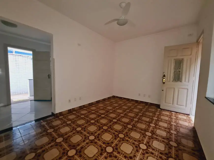 Foto 4 de Casa com 2 Quartos para alugar, 85m² em Boqueirão, Santos