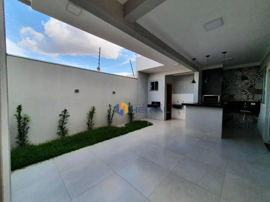 Foto 1 de Casa com 3 Quartos à venda, 127m² em Jardim Dias II, Maringá